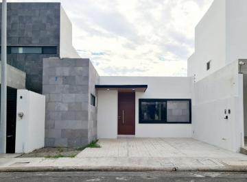 Casa de 2 habitaciones, Alvarado · Casa en Venta en Lomas de La Rioja | un Piso con 2 Recámaras
