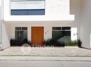 Casa · 242m² · 3 Recámaras · 2 Estacionamientos · Casa en Venta en Parque Yucatán, Zona Lomas de Angelópolis III, Cascatta