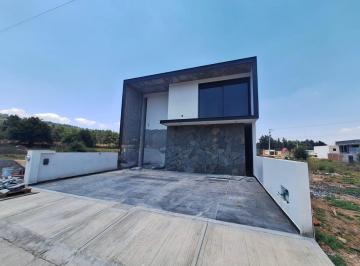 Casa · 200m² · 3 Recámaras · 2 Estacionamientos · Casa Inteligente en Venta en Fracc. Los Encinos Pátzcuaro