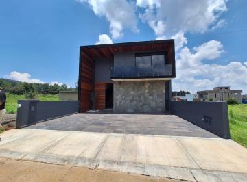 Casa · 200m² · 3 Recámaras · 2 Estacionamientos · Casa Inteligente en Venta en Fracc. Los Encinos Pátzcuaro