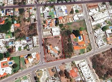 Terreno / Lote · 2000m² · Oportunidad Terreno en Esquina de 2,000 m² a un Excelente Precio