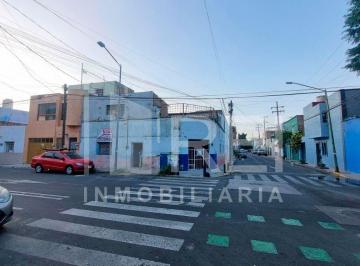 Casa Venta de 4 habitaciones · Casa en Esquina Venta Para Remodelar Zona Panteon Mezquitan Guadalajara