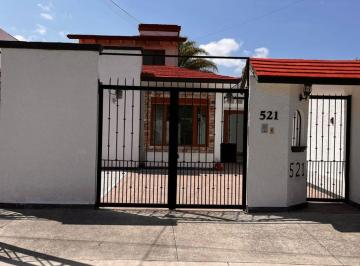 Casa de 3 habitaciones, Querétaro · Casa en Venta en Jurica de Una Planta en Queretaro