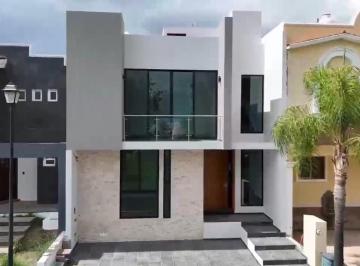 Casa de 4 habitaciones, Tlajomulco de Zúñiga · Casa Nueva en Casa Fuerte