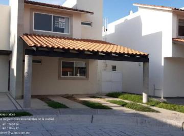 Casa de 3 habitaciones, Celaya · Venta de Casa, Palma Real Celaya