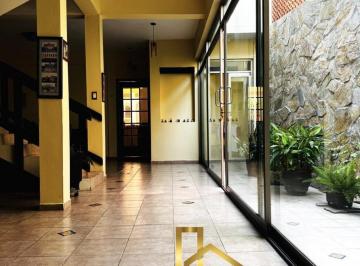 Casa · 300m² · 3 Recámaras · 2 Estacionamientos · Casa en Emiliano Zapata