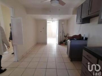 Casa · 140m² · 3 Recámaras · 1 Estacionamiento · Casa en Venta 2 Plantas Zona Aeropuerto Cerca de Av Tecnologico