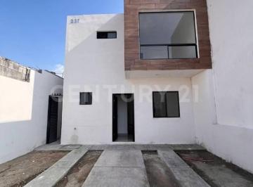 Casa · 110m² · 3 Recámaras · Venta Casa Cerca de Otilio González Saltillo
