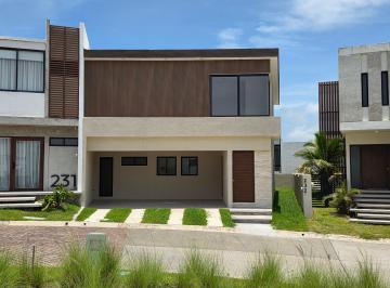 Casa de 3 habitaciones, Alvarado · Casa de 228 m² con 3 Recámaras en Venta, Punta Tiburón