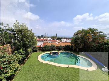 Casa · 443m² · 4 Recámaras · 2 Estacionamientos · Casa en Venta en Lomas Tetela
