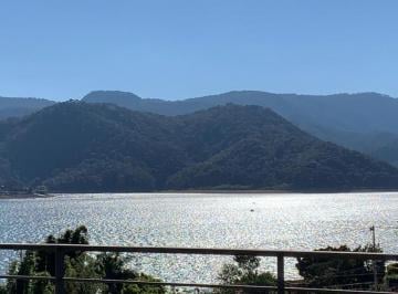 Casa · 349m² · 4 Recámaras · 2 Estacionamientos · Casa en El Centro Valle de Bravo con Vista Al Lago y Amenidades Exclusivas