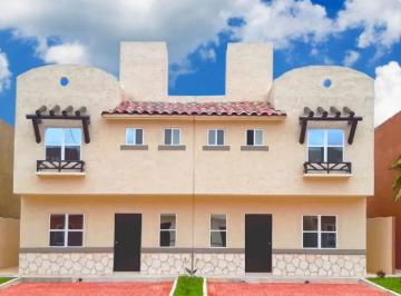 Casa en condominio · 95m² · 3 Recámaras · 2 Estacionamientos · Casa Nueva en Cancún - Polígono Sur - 3 Recámaras