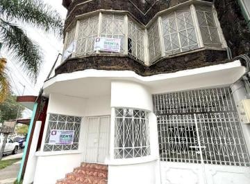 Oficina · 240m² · 2 Estacionamientos · Propiedad en Renta en Esquina de Ruiz Cortines y Mártires 28 de Agosto, Xalapa, Ver.
