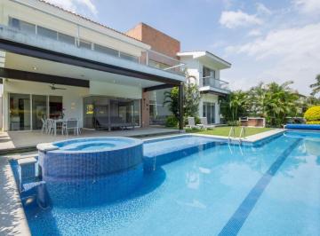 Casa de 5 habitaciones, Emiliano Zapata · Casa en Venta en Club de Golf Paraiso Country Club (Colonia Benito Juárez, Morelos)