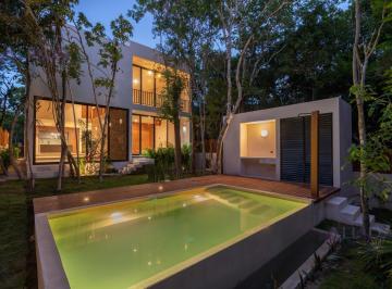 Casa · 450m² · 3 Recámaras · 2 Estacionamientos · Casa en Venta en Tulum Country Club