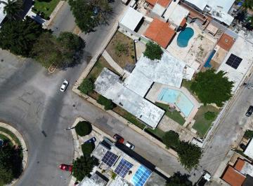 Casa de 5 habitaciones, Mérida · Casa en Venta Mérida, Sobre Av Principal en Colonia Miguel Aleman