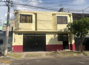 Fachada Principal · ¡Amplia Casa en Venta en Venustiano Carranza – Ubicación Privilegiada!