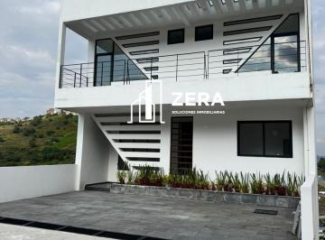 Casa · 590m² · 3 Recámaras · 3 Estacionamientos · Casa en Lomas de Bellavista