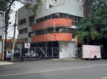 Edificio · 290m² · 6 Estacionamientos · Edificio Comercial en Educación en Venta