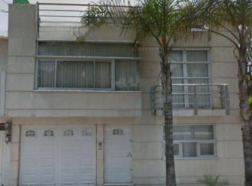 Casa de 4 habitaciones, Nezahualcóyotl · Venta de Casa en Benito Juarez Nezahualcoyotl. Recuperacion Bancaria