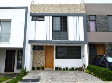 Casa de 4 habitaciones, Zapopan · Casa en Venta en Altavista Residencial - Vitana B17