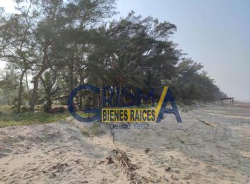 Terreno / Lote · 5482m² · Terreno en Venta en La Playa con Frente Al Mar