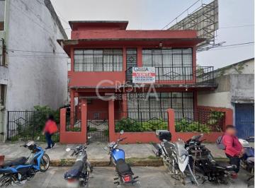 Casa · 196m² · 4 Recámaras · 1 Estacionamiento · Casa en Venta Sobre Boulevard y Sobre Av Juárez, Zona Centro