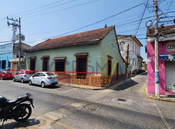 Casa · 195m² · 3 Recámaras · Casa en Venta en Zona Comercial en Esquina en Zona Centro a Una Cuadra del Boulevard