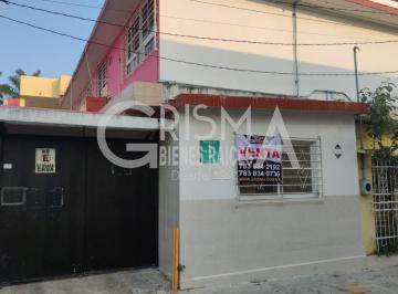 Oficina · 450m² · 10 Recámaras · 3 Estacionamientos · Oficinas en Renta en Zona Centro