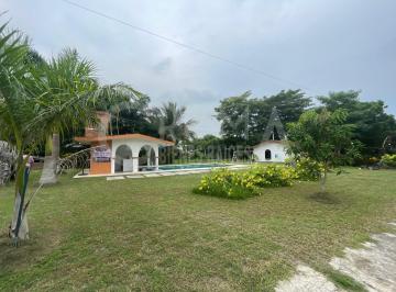 Terreno / Lote · 489m² · Terreno con Alberca en Privada Bugambilias