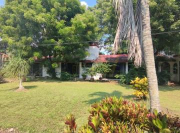 Casa · 349m² · 3 Recámaras · 3 Estacionamientos · Casa en Venta en Privada Bugambilias