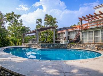 Casa de 3 habitaciones, Temixco · Casa en Venta en Burgos Corintio de un Nivel