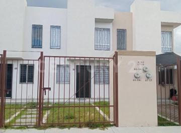Casa · 56m² · 2 Recámaras · 1 Estacionamiento · Casa en Venta en Real Granada, Tecámac, Estado de México