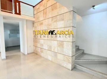Casa de 4 habitaciones, Córdoba · Vendo Amplia Casa en Fraccionamiento Privado Los Cedros en Córdoba.