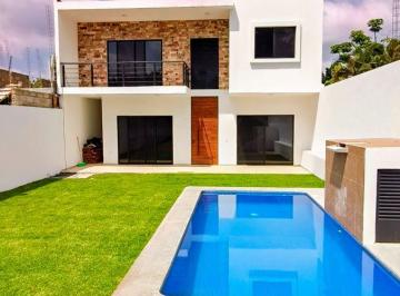 Casa de 3 habitaciones, Emiliano Zapata · Casa Sola con Vigilancia en Renta Burgos. Temixco Morelos