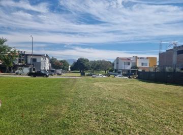 Terreno / Lote · 593m² · Terreno en Venta