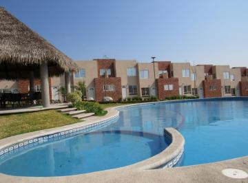 Casa · 76m² · 3 Recámaras · 1 Estacionamiento · Casa en Venta Para Estrenar
