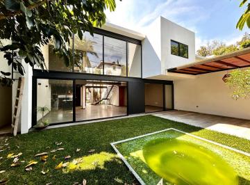 Casa · 295m² · 4 Recámaras · 3 Estacionamientos · Casa en Fraccionamiento Rancho Cortes