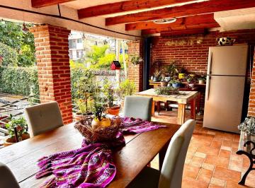 Casa · 348m² · 3 Recámaras · 3 Estacionamientos · Casa en Fraccionamiento Lomas de Atzingo