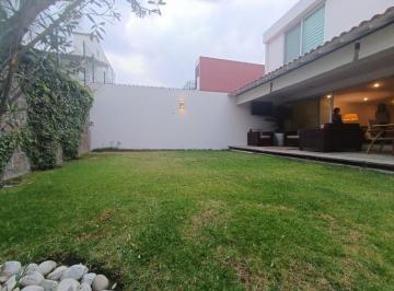 Casa · 400m² · 2 Estacionamientos · Residencia Que Afirma Tu Estilo de Vida en Puerta Paraíso. Exclusividad en Cada Detalle.