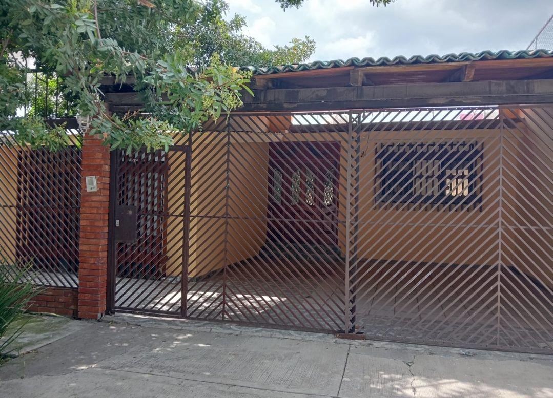 House for Rent – Single-Story Property in Las Arboledas, Celaya