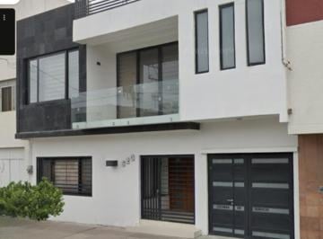 Casa de 4 habitaciones, Aguascalientes · Venta de Casa en Barrio La Purisima Aguascalientes. Recuperacion Bancaria