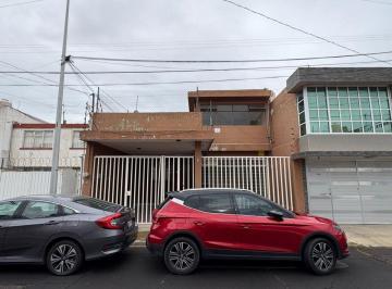 Casa de 7 habitaciones, Puebla · Casa en Venta Sobre La 25 Poniente, Cerca del Blvd 5 de Mayo