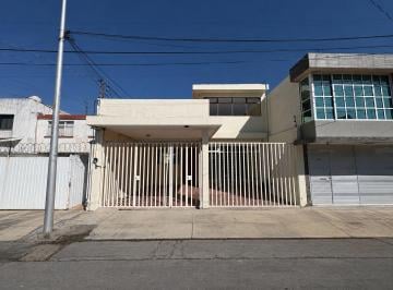 Casa · 294m² · 7 Recámaras - León Arquitectura Bienes Raíces · Casa en Venta Sobre La 25 Poniente, Cerca del Blvd 5 de Mayo