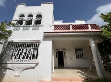 Casa de 6 habitaciones, Mérida · Casona - Hotel a Dos Cuadras del Parque de Las Americas