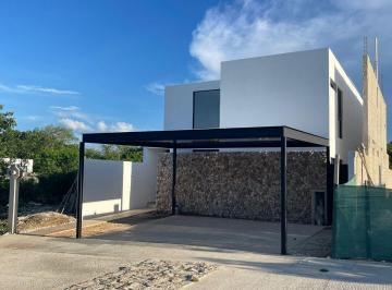 Casa de 3 habitaciones, Mérida · Casa en Venta en Conkal, Mérida