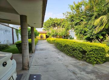 Casa · 418m² · 4 Recámaras · 3 Estacionamientos · Casa en Venta en Col. Cuautlixco, Cuautla, Morelos
