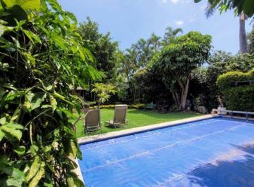 Casa de 4 habitaciones, Cuernavaca · Casa en Venta en Vistahermosa en Privada con Vigilancia