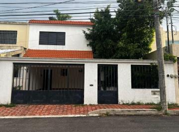 Casa · 314m² · 4 Recámaras · 2 Estacionamientos · Casa en Venta en Mérida Dentro de La Ciudad