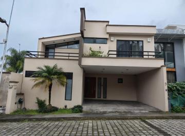 Casa de 3 habitaciones, Fortín · Bonita Casa en Venta en Fracc. Magnolias, Fortin.